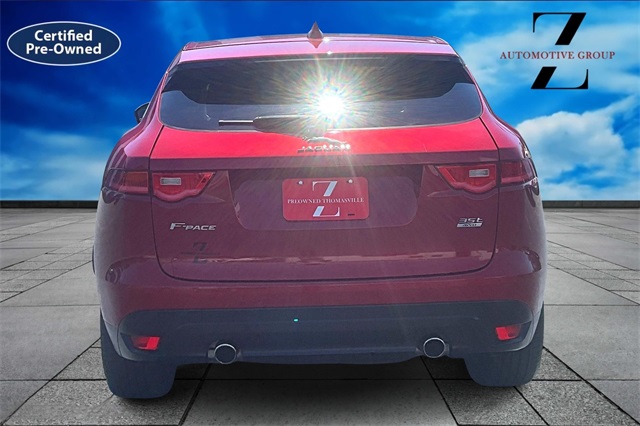 2017 Jaguar F-PACE Prestige photo 4