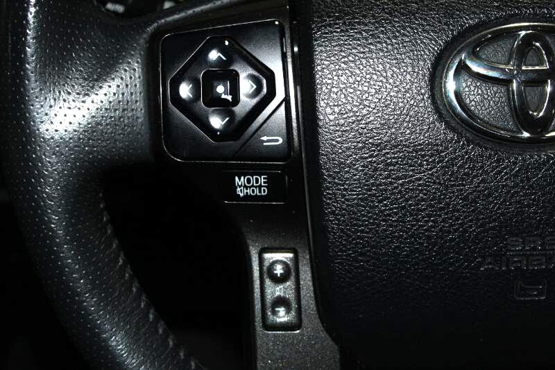 2019 Toyota 4Runner SR5 photo 12