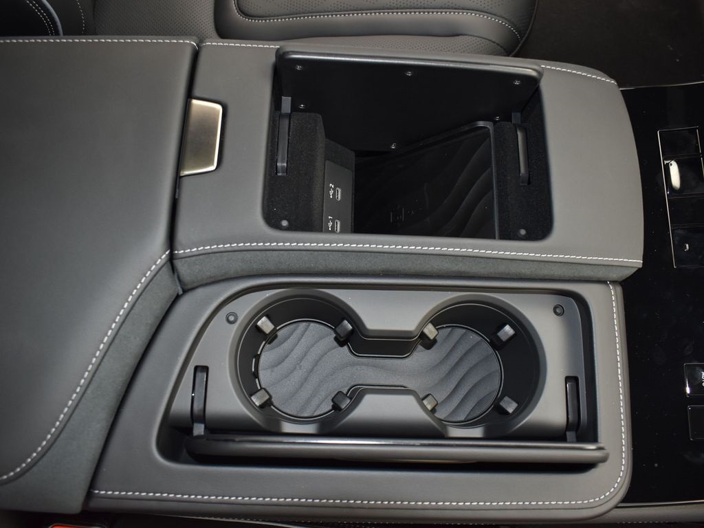 2026 Infiniti QX80 photo 23