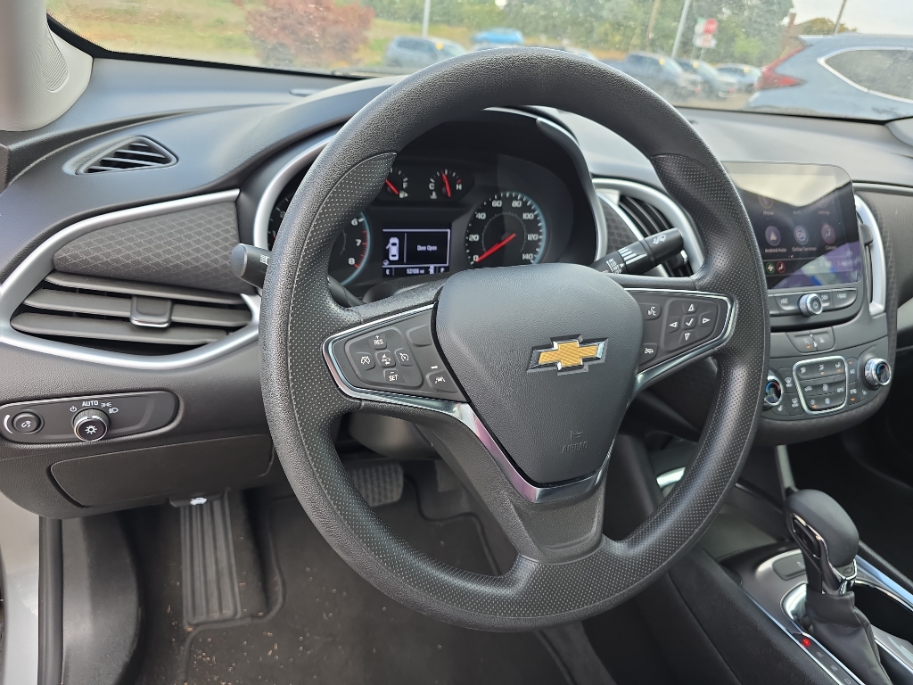 2023 Chevrolet Malibu 1LT photo 31