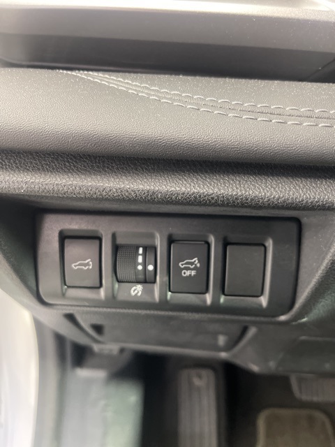 2020 Subaru Outback Limited photo 25