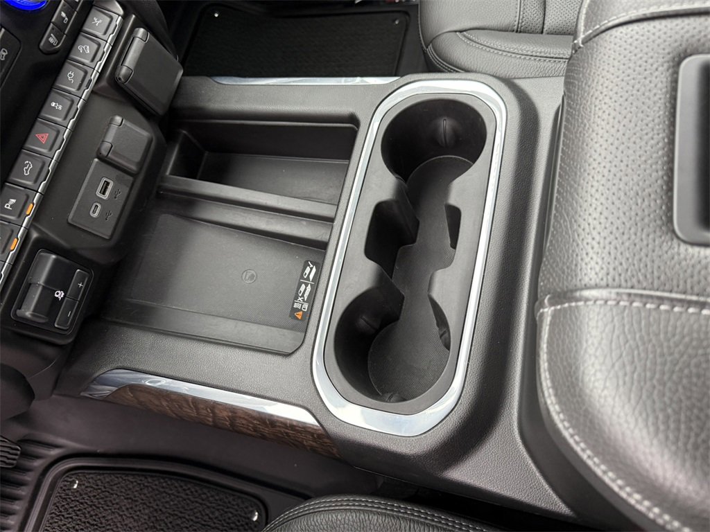 2021 GMC SIERRA - Image 25