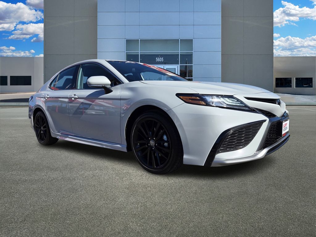 2023 Toyota Camry XSE's photo