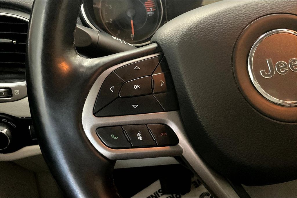 2021 Jeep Cherokee Latitude photo 15