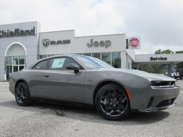 2025 Dodge Charger R/T photo 2