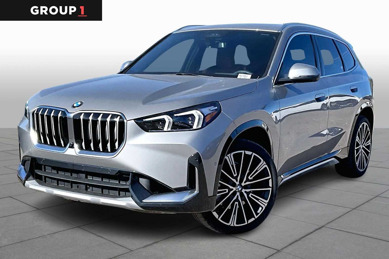 2026 BMW X1 28i's photo