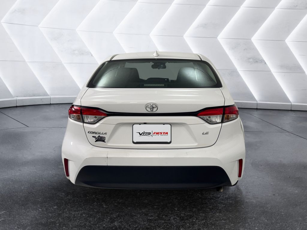 2023 Toyota Corolla LE photo 5