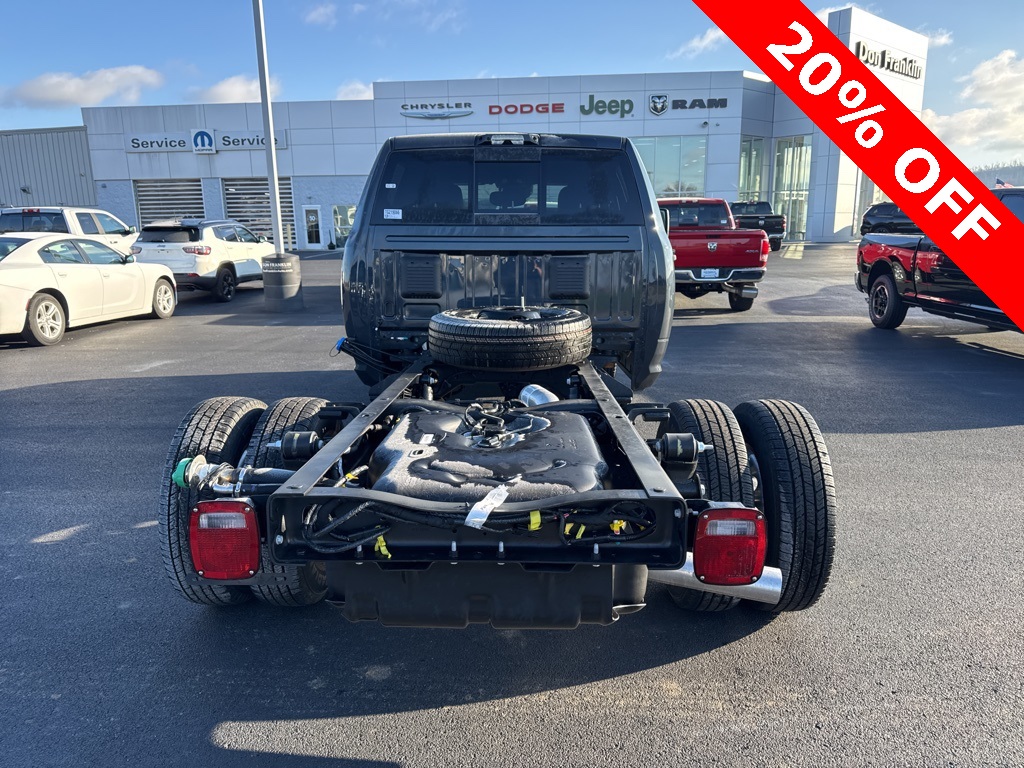 2026 Ram 3500 Big Horn photo 4