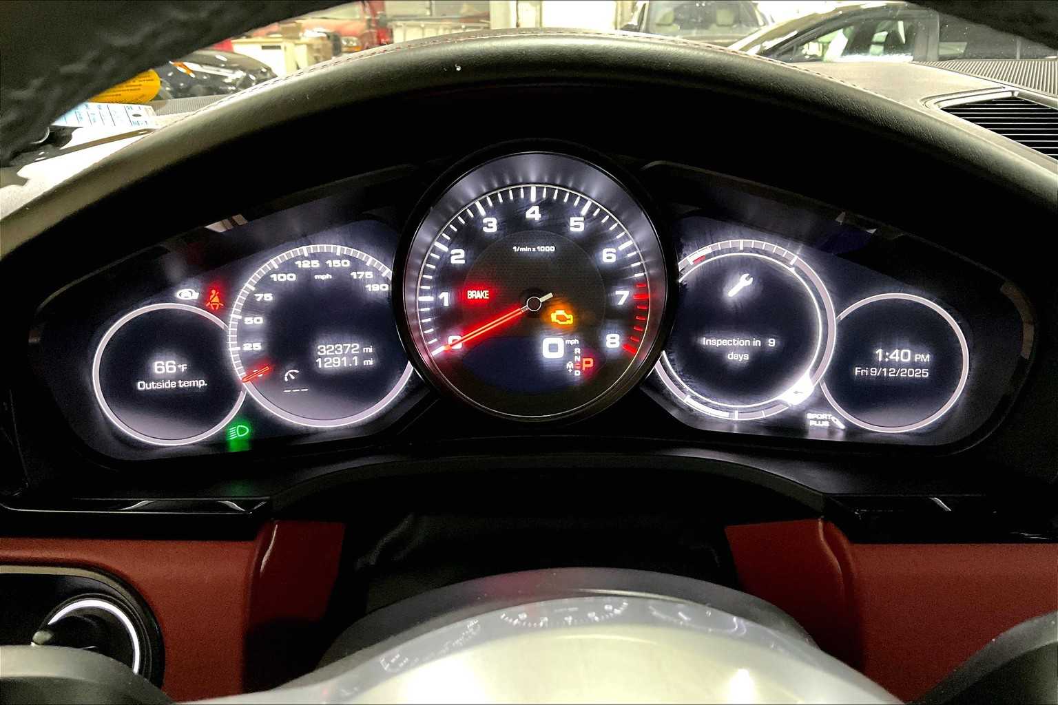 2021 Porsche Cayenne S photo 23