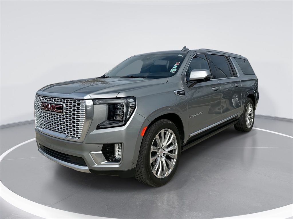 2023 GMC Yukon Denali's photo