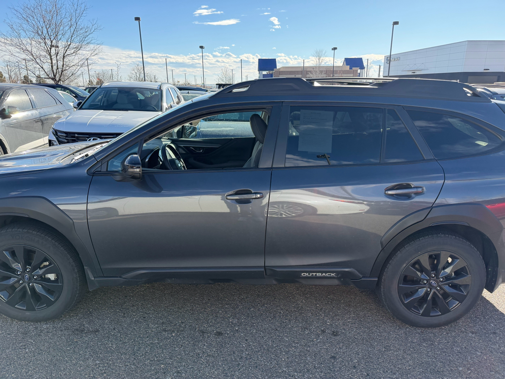 2024 Subaru Outback Onyx Edition photo 2