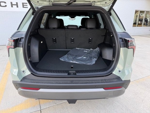 2026 Chevrolet Equinox LT photo 32
