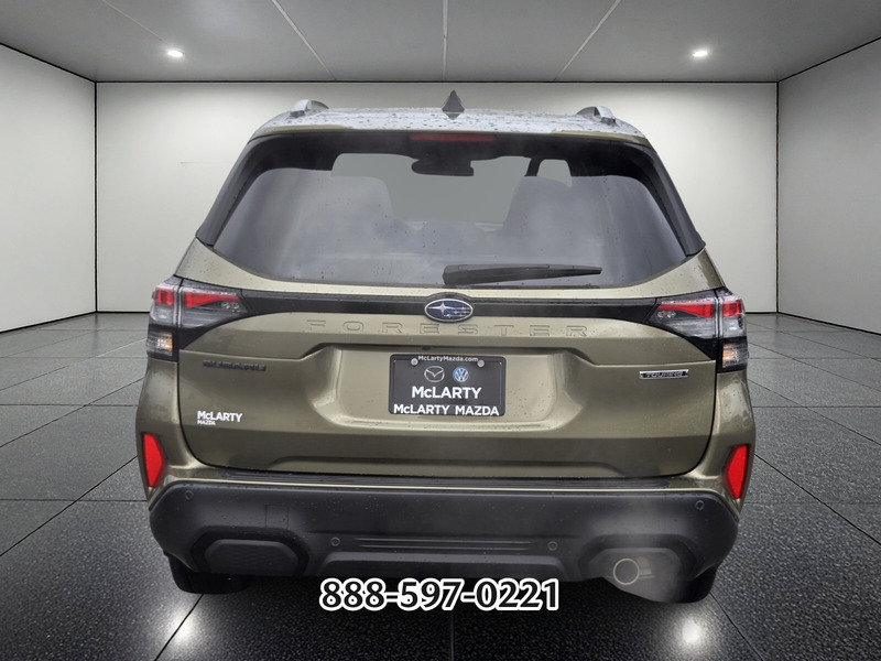 2025 Subaru Forester Touring photo 4