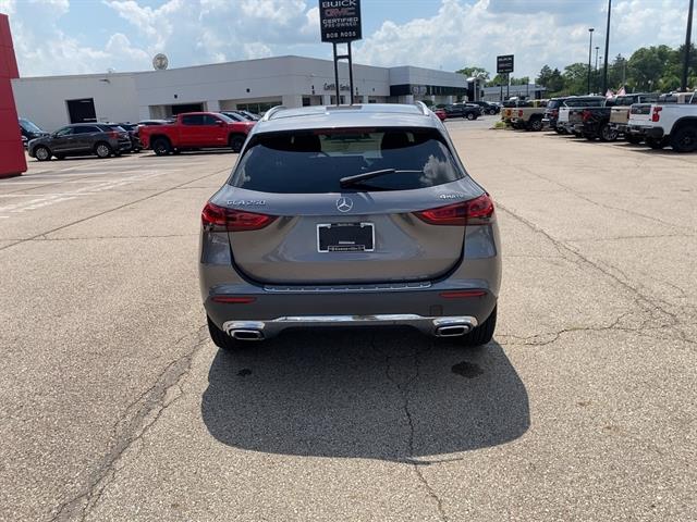 2021 Mercedes Benz GLA 250 4MATIC photo 4