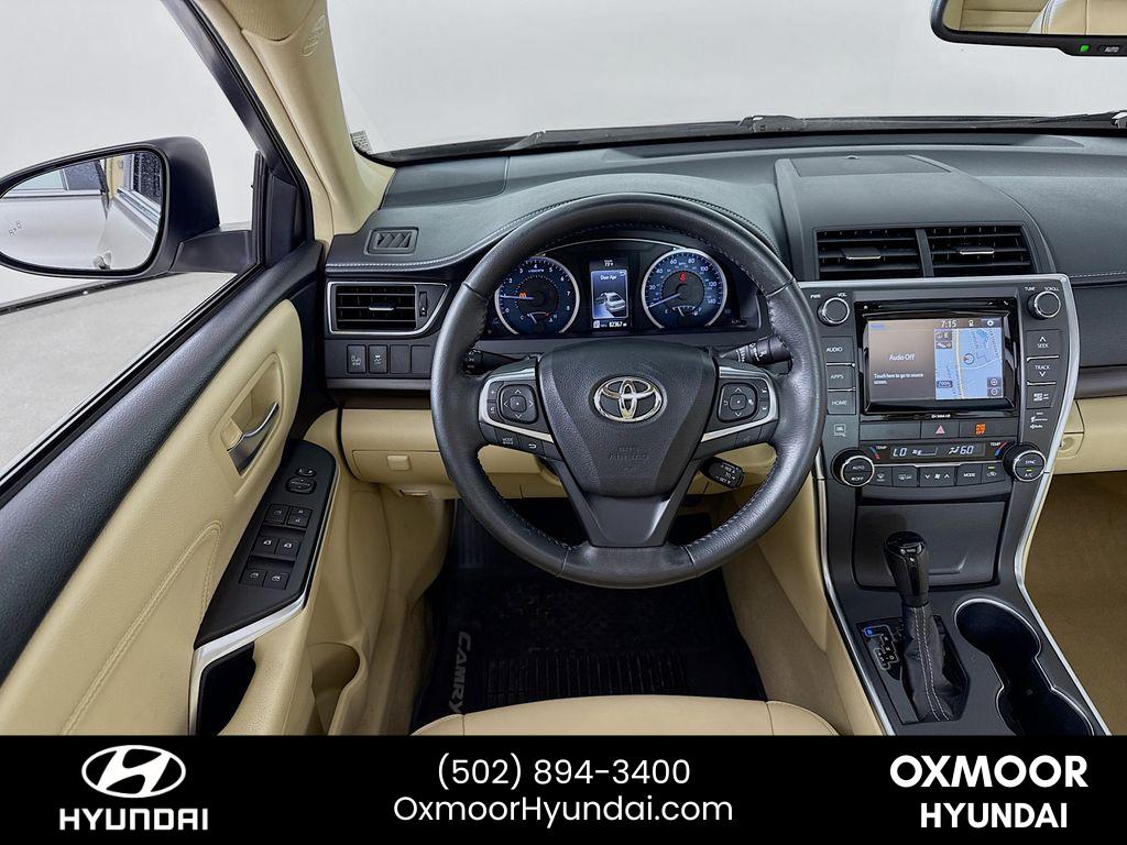 2017 Toyota Camry XLE photo 20