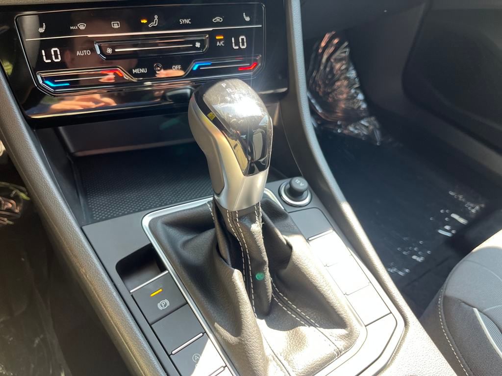 2025 Volkswagen Jetta 1.5T Sport photo 13