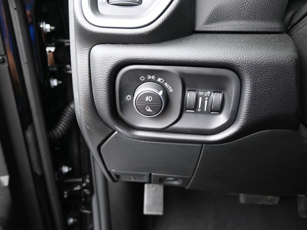 2026 RAM Ram 2500 Pickup Laramie's photo