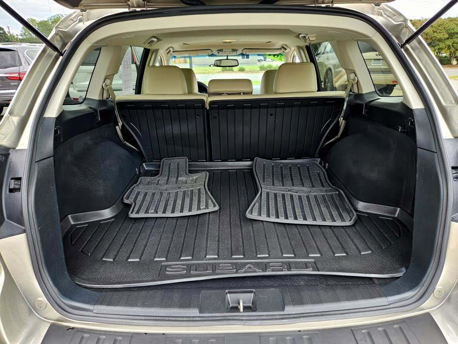 2014 Subaru Outback 2.5i Limited photo 13