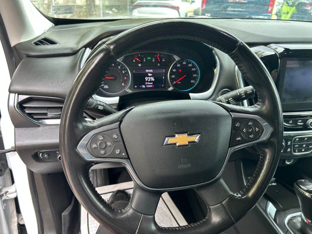 2020 Chevrolet Traverse Premier photo 11