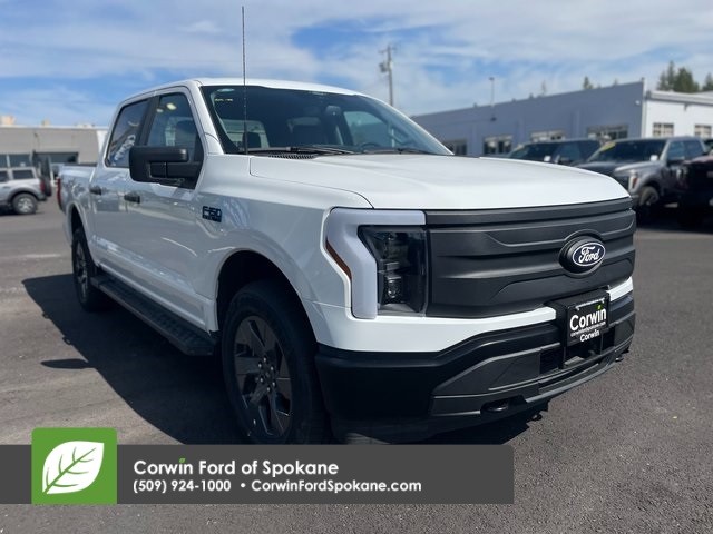 2025 Ford F-150 Lightning Pro's photo