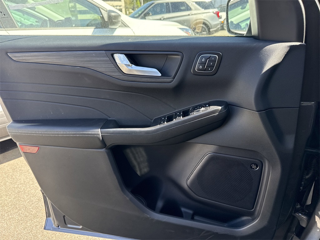 2024 Ford Escape Plug-In Hybrid photo 22