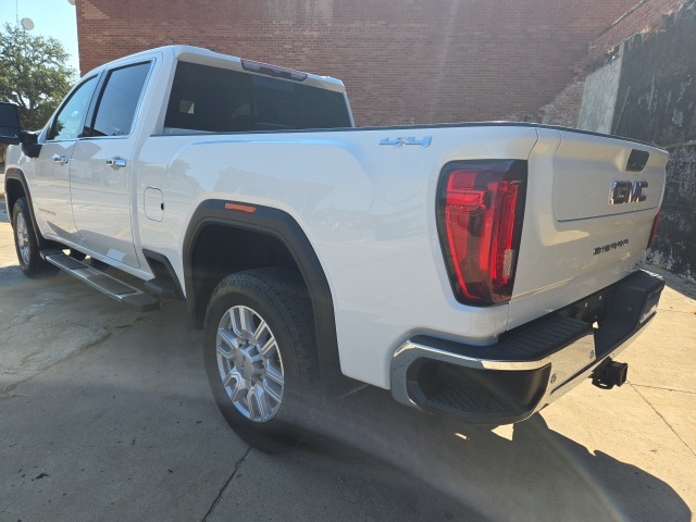 2022 Gmc Sierra HD SLT photo 5