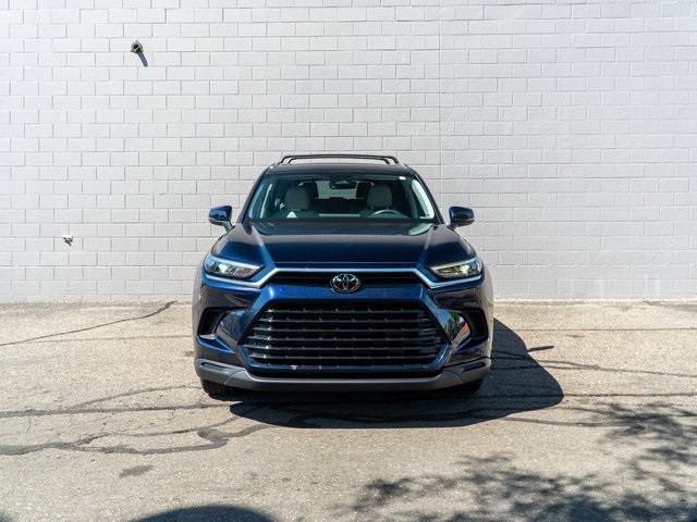 2024 Toyota Grand Highlander XLE photo 9