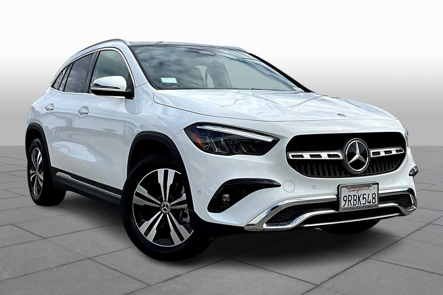 2025 Mercedes Benz GLA 250 photo 2
