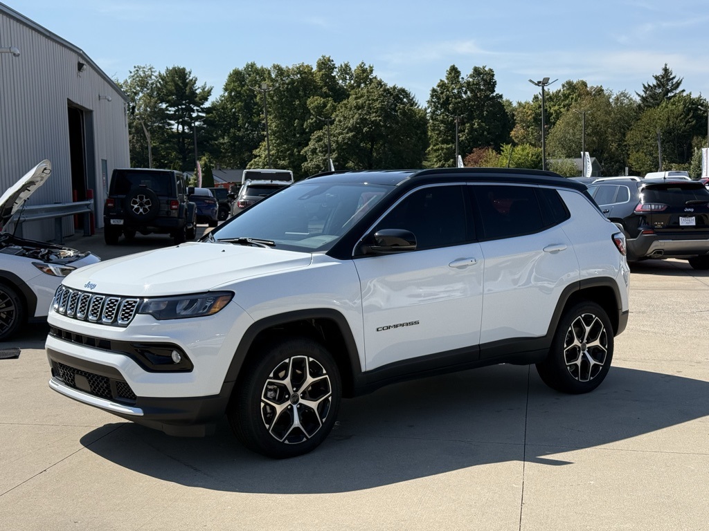 2025 Jeep Compass Limited photo 3