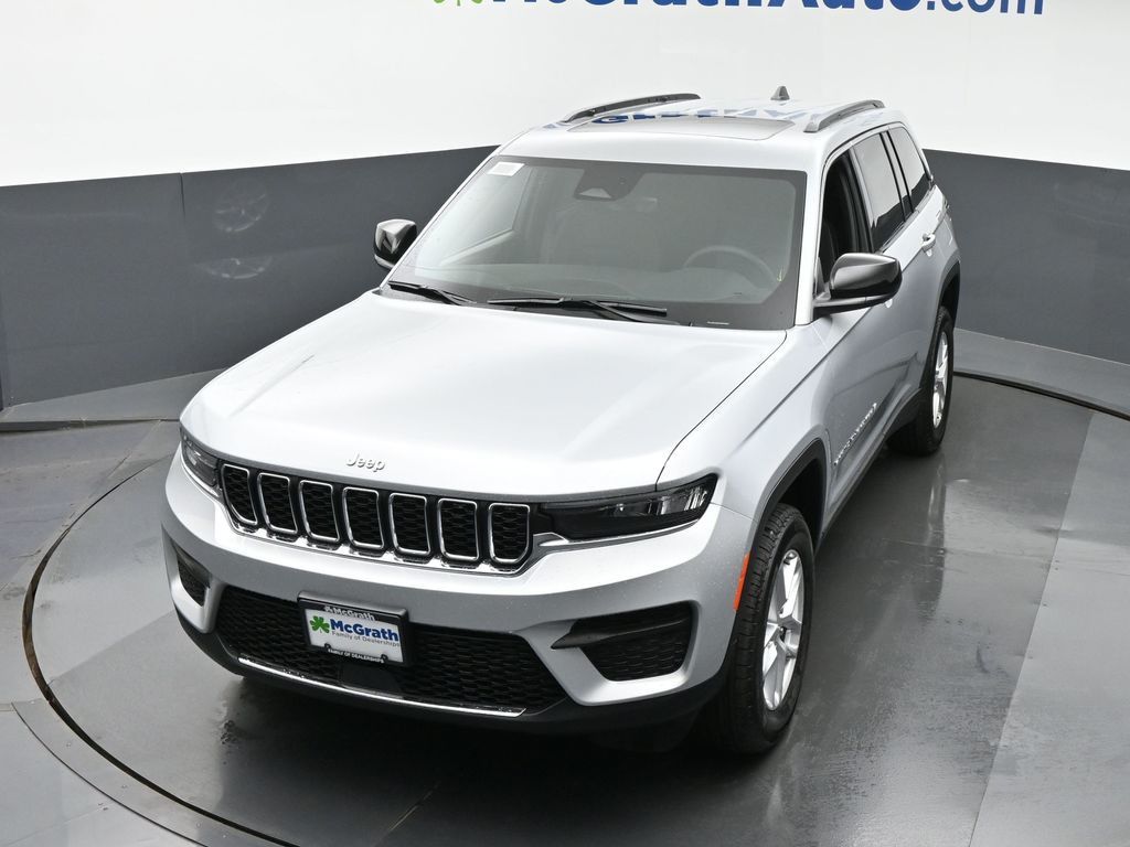 2025 Jeep Grand Cherokee Laredo X photo 22