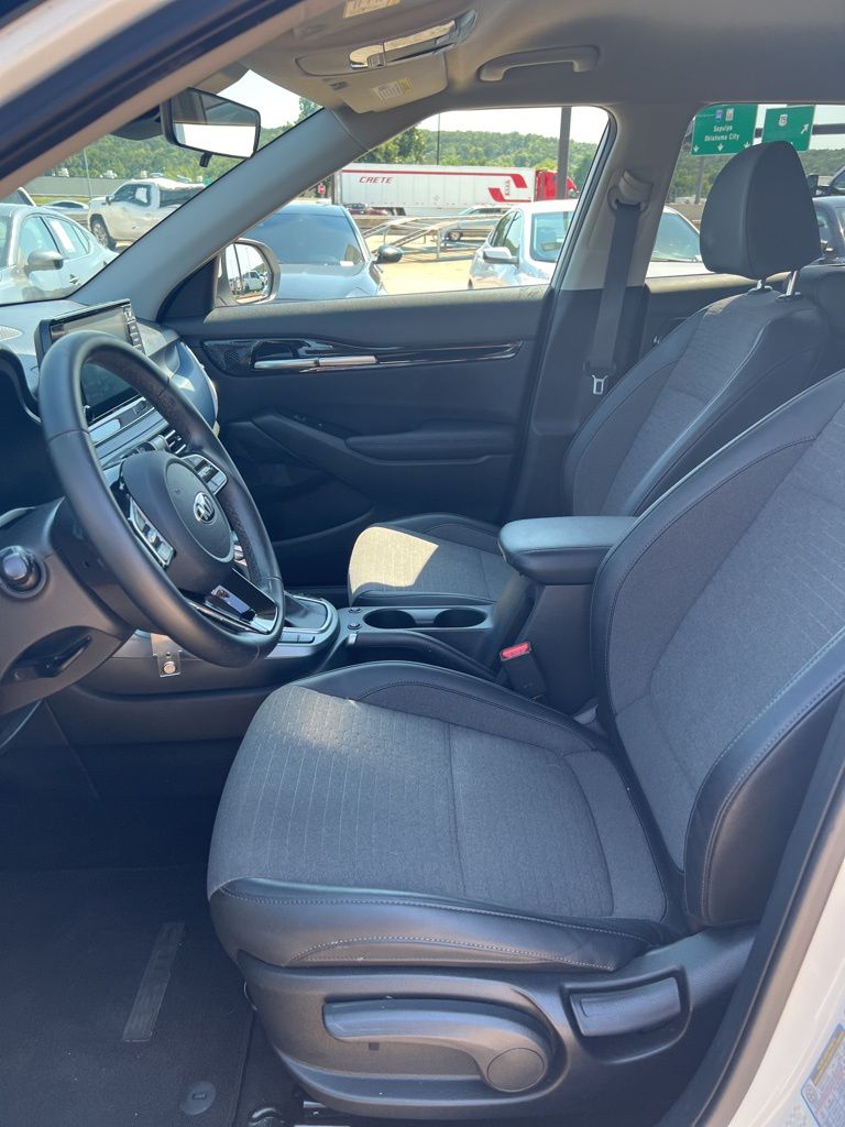 2021 Kia Seltos S photo 8