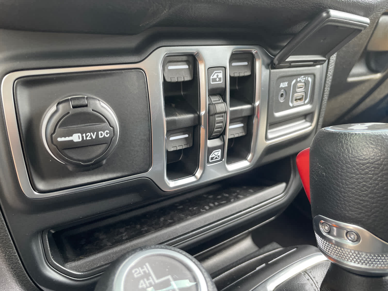 2025 Jeep Wrangler Sport S photo 26