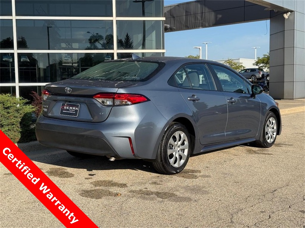 2025 Toyota Corolla LE photo 3