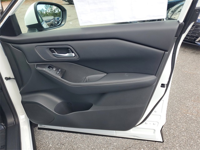 2026 Nissan Rogue SV photo 30