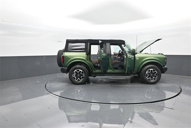 2022 Ford Bronco Outer Banks photo 30