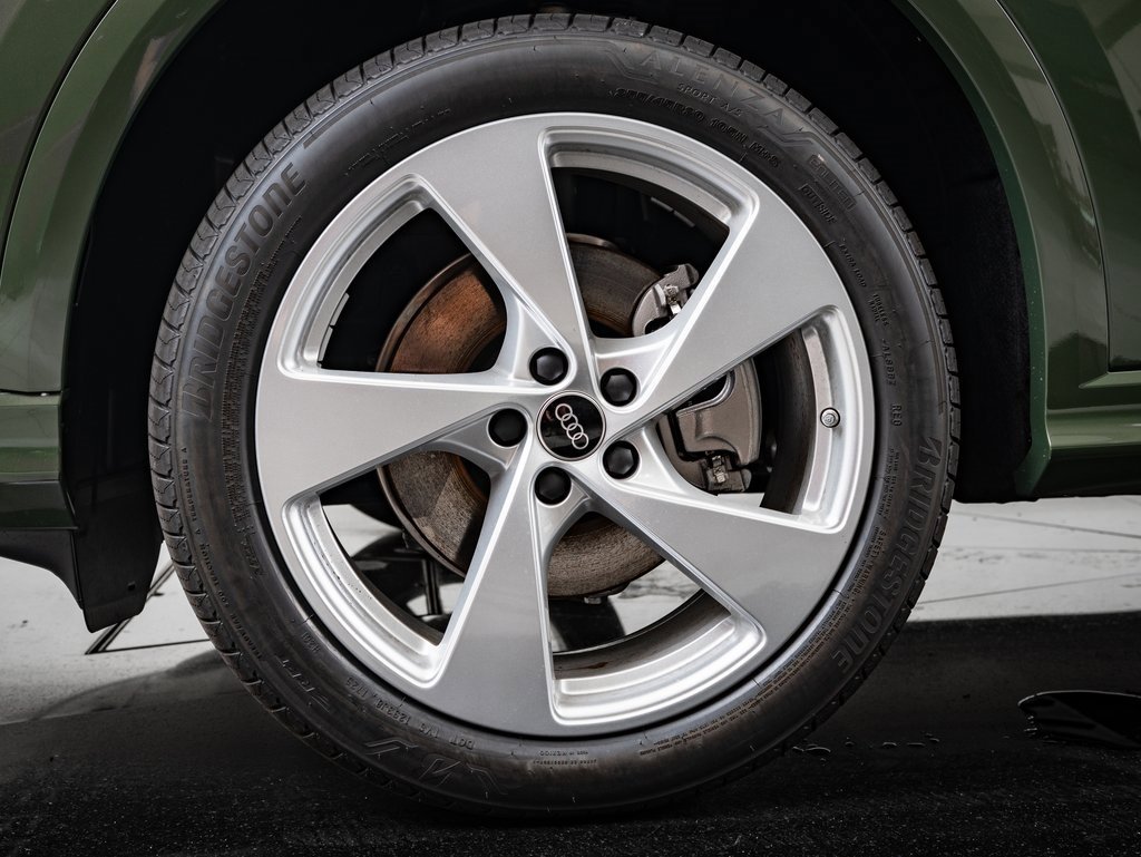 2025 Audi Q5 2.0T Premium Plus photo 9