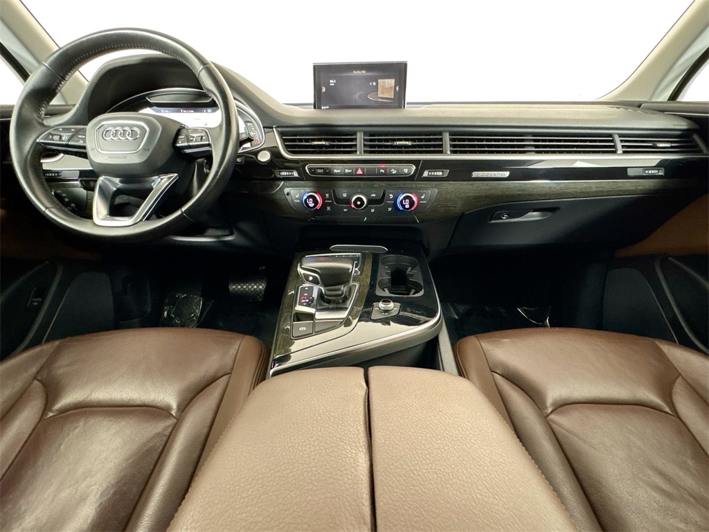2017 Audi Q7 3.0T Premium Plus photo 13