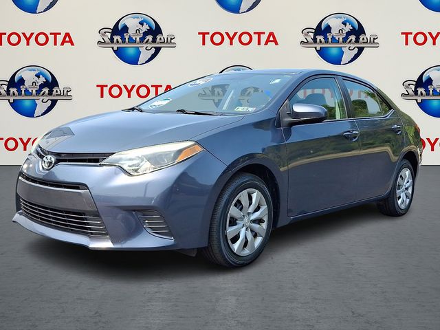 2016 Toyota Corolla LE photo 3