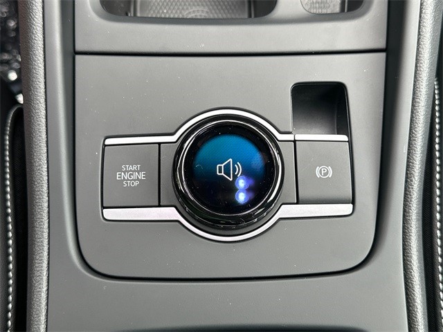 2025 Volkswagen Tiguan SE photo 30