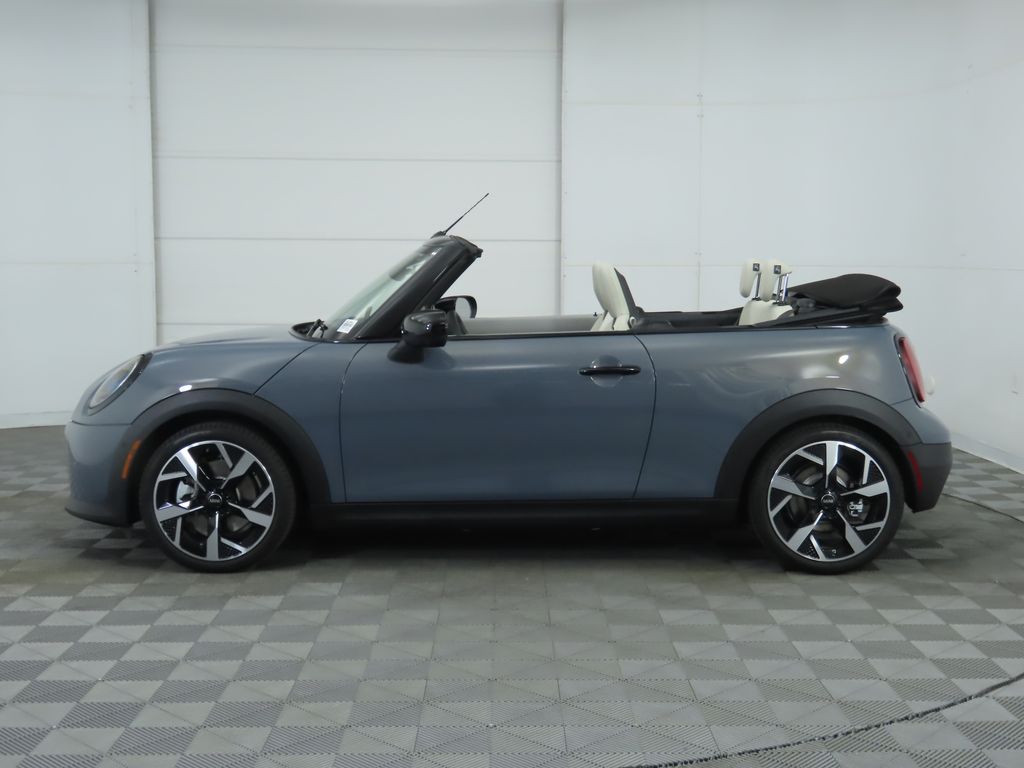 2026 Mini Cooper Convertible Iconic photo 8