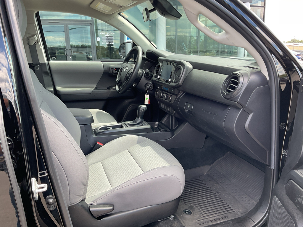 2023 Toyota Tacoma SR 4x4 photo 10