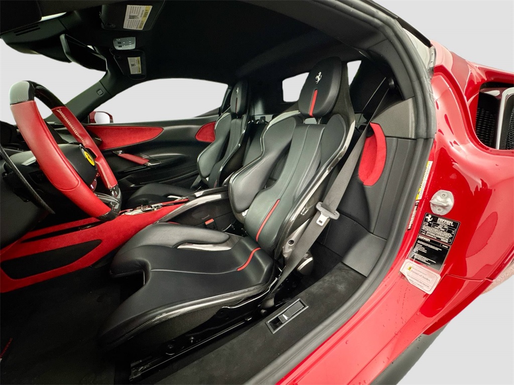 2022 Ferrari SF90 Stradale Base photo 16