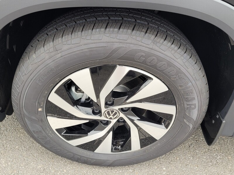 2025 Volkswagen Tiguan S photo 10