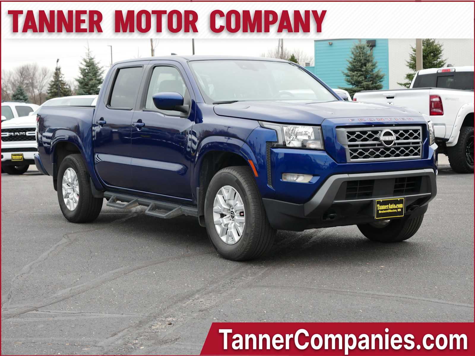 2023 Nissan Frontier SV's photo