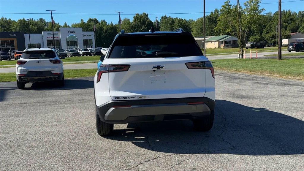 2026 Chevrolet Equinox LT photo 7