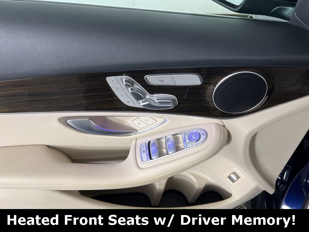 2022 Mercedes Benz GLC 300 4MATIC photo 4