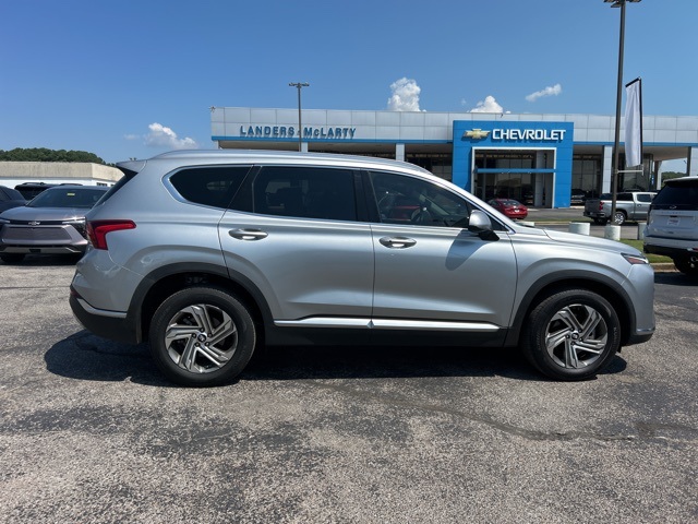 2022 Hyundai Santa Fe SEL photo 2