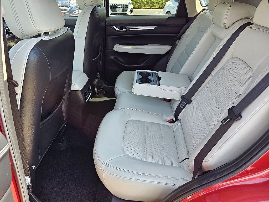 2017 Mazda CX-5 Grand Touring photo 19