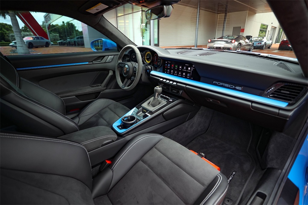 2024 Porsche 911 GT3 photo 39