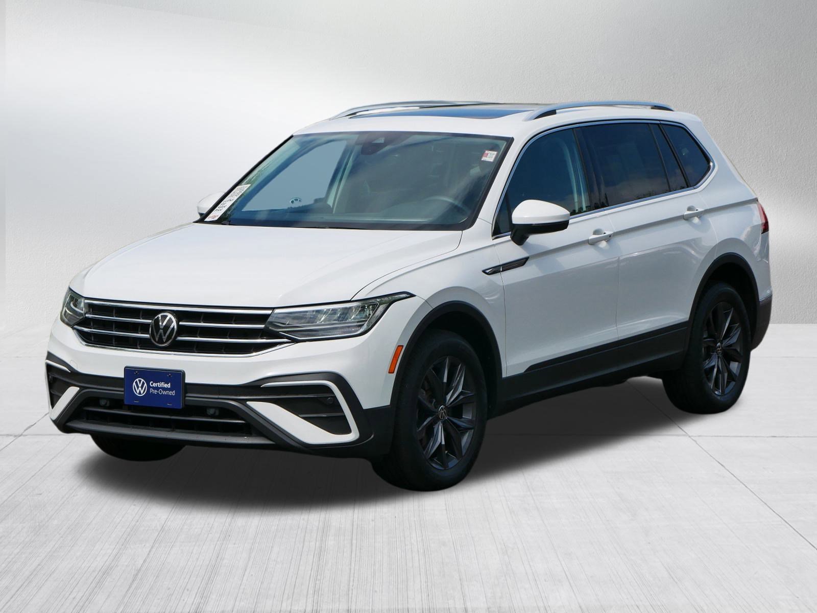 2022 Volkswagen Tiguan SE photo 3